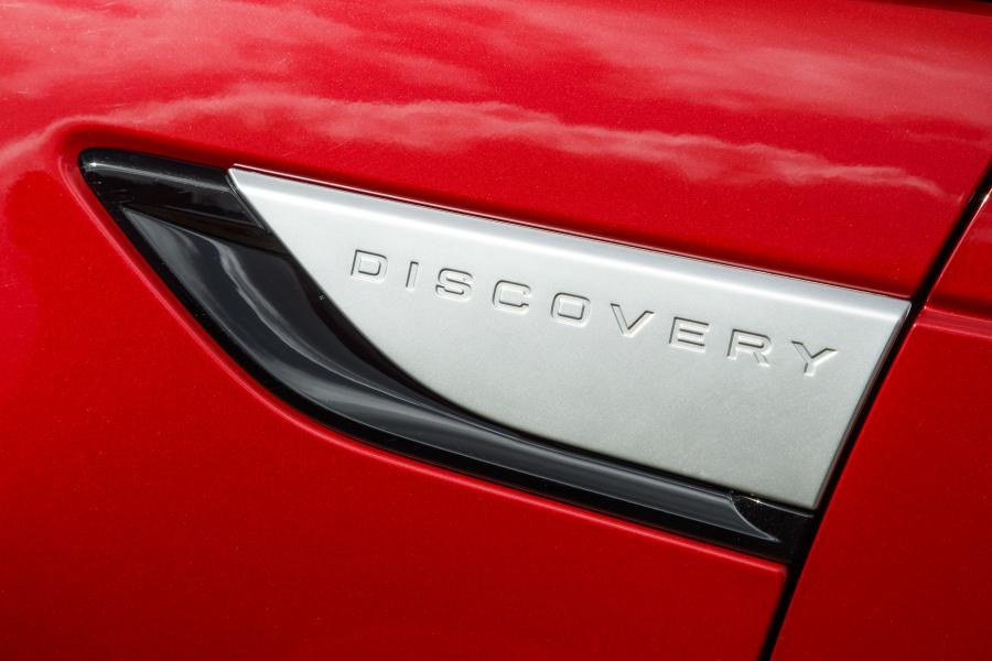 Детали экстерьера Land Rover Discovery HSE 2017 года  (UK) (фото 28 из 40)